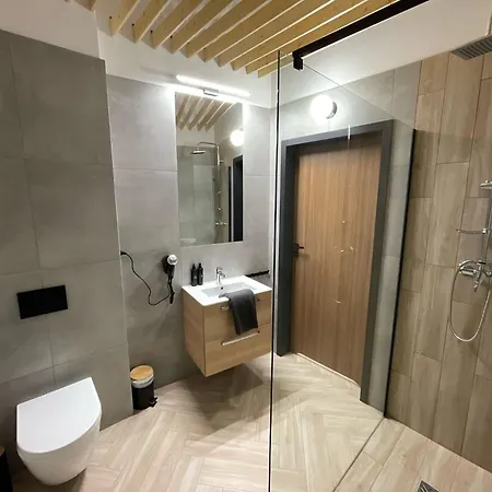 Pod Blekitnymi Podkowami *