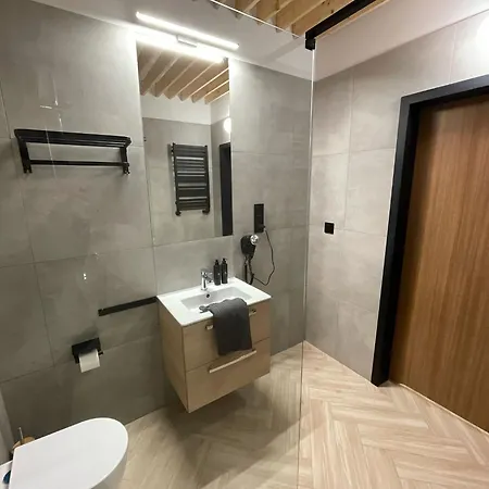 Pod Blekitnymi Podkowami