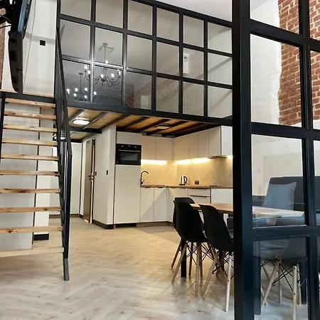 Pod Blekitnymi Podkowami 3* Wroclaw