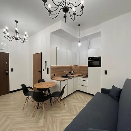 Pod Blekitnymi Podkowami Aparthotel *