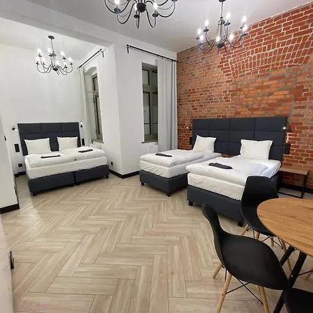 Pod Blekitnymi Podkowami Aparthotel