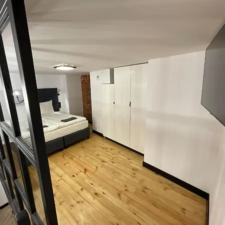Pod Blekitnymi Podkowami Aparthotel *