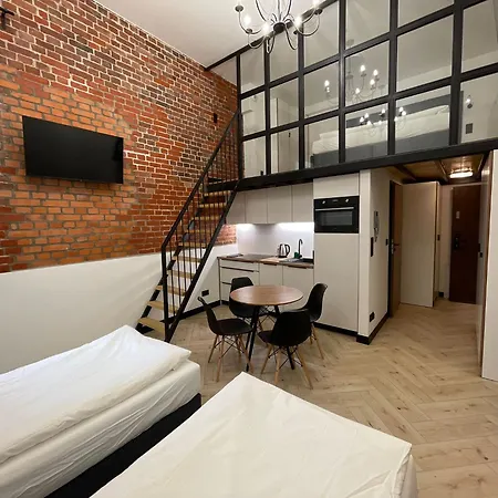 Pod Blekitnymi Podkowami Wroclaw