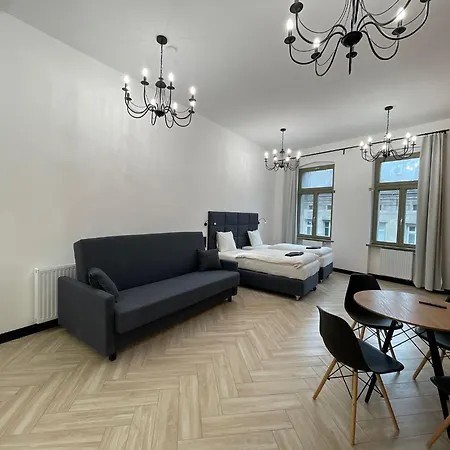 Pod Blekitnymi Podkowami Aparthotel Wroclaw
