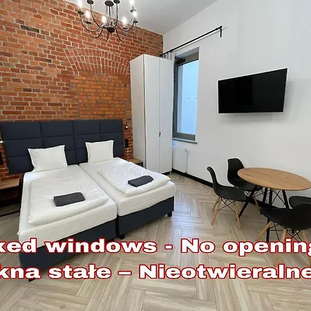 Aparthotel Pod Blekitnymi Podkowami Wroclaw
