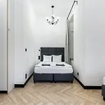 Pod Blekitnymi Podkowami فروتسواف