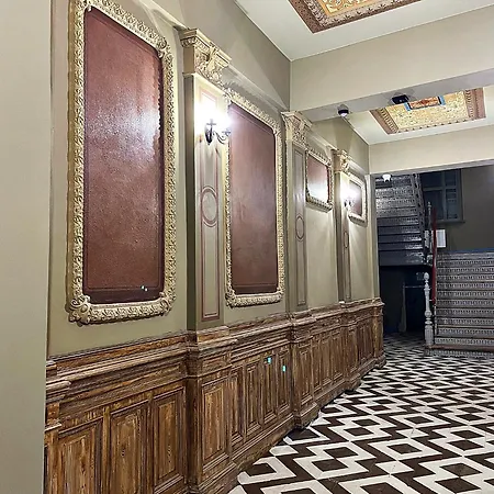 Pod Blekitnymi Podkowami 3* فروتسواف