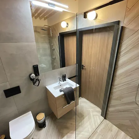 Pod Blekitnymi Podkowami