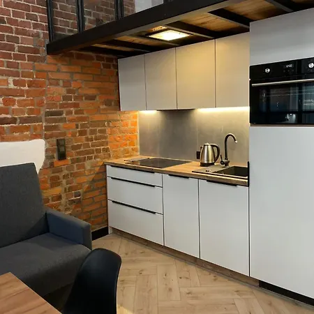 Pod Blekitnymi Podkowami