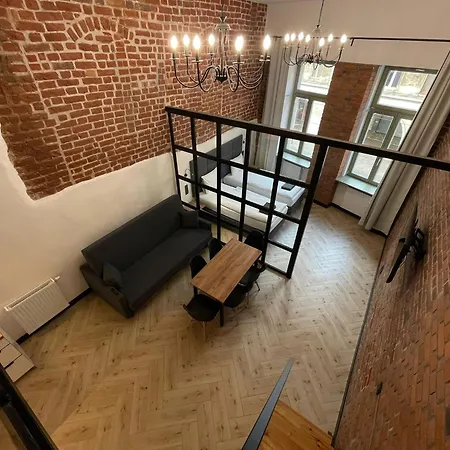 Aparthotel Pod Blekitnymi Podkowami 3*