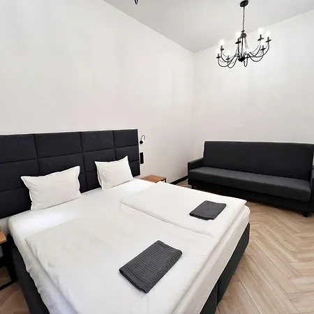 Pod Blekitnymi Podkowami 3* Wrocław