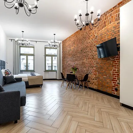 Hotel apartamentowy Pod Błękitnymi Podkowami 3*