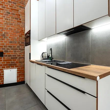 Pod Błękitnymi Podkowami Hotel apartamentowy 3*