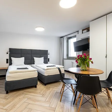 Lägenhetshotell Pod Blekitnymi Podkowami Wrocław