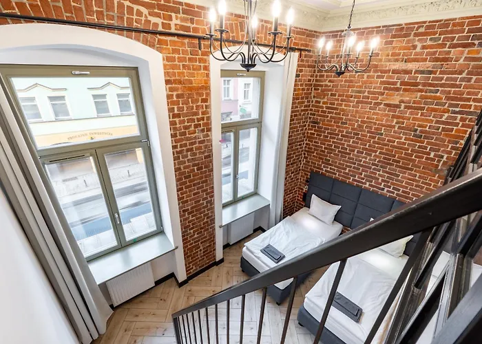 Pod Blekitnymi Podkowami