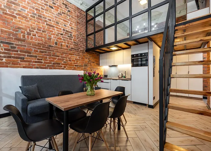 Pod Blekitnymi Podkowami Апарт-готель