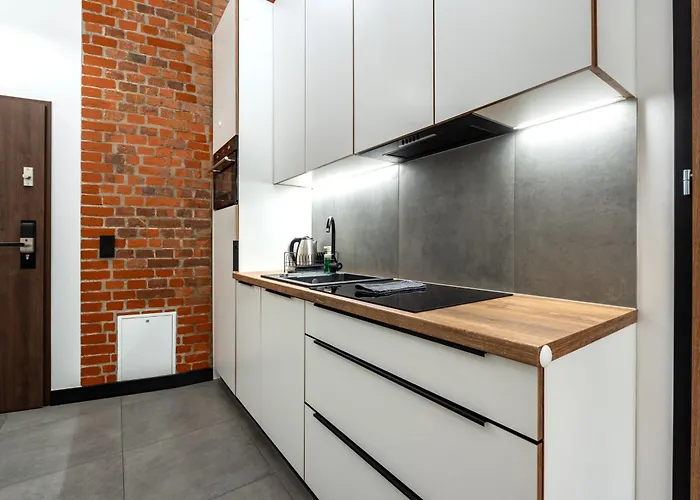 Pod Blekitnymi Podkowami Apartahotel 3*