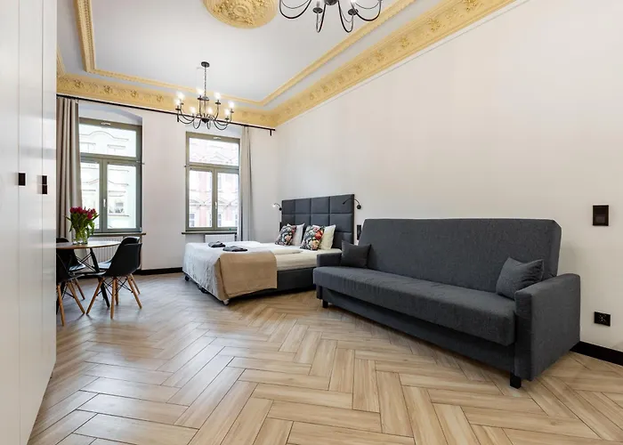 Apartahotel Pod Blekitnymi Podkowami Breslavia